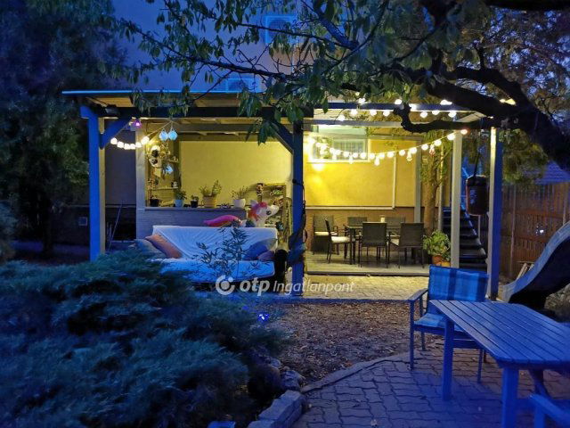 Eladó családi ház, Érden 140 M Ft, 5 szobás