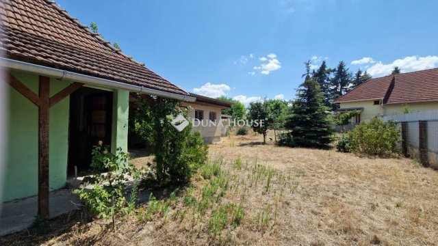 Eladó családi ház, Tóalmáson 24.9 M Ft, 1 szobás