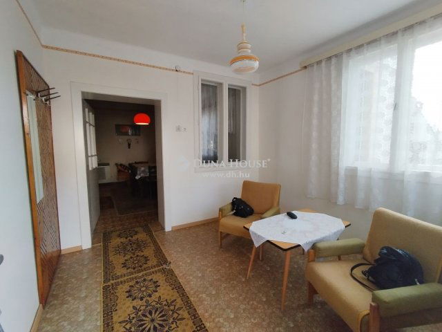 Eladó családi ház, Undon 32 M Ft, 2 szobás