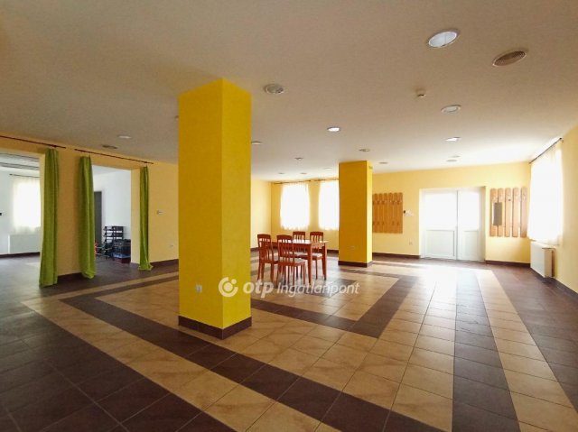 Eladó ipari ingatlan, Marcaliban 160 M Ft / költözzbe.hu