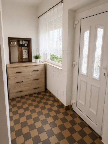 Eladó családi ház, Kisbéren 97 M Ft, 4 szobás