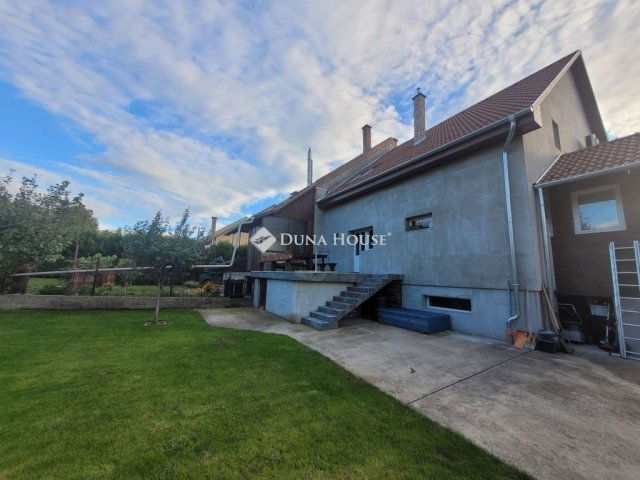 Eladó családi ház, Budapesten, XVIII. kerületben 124.9 M Ft