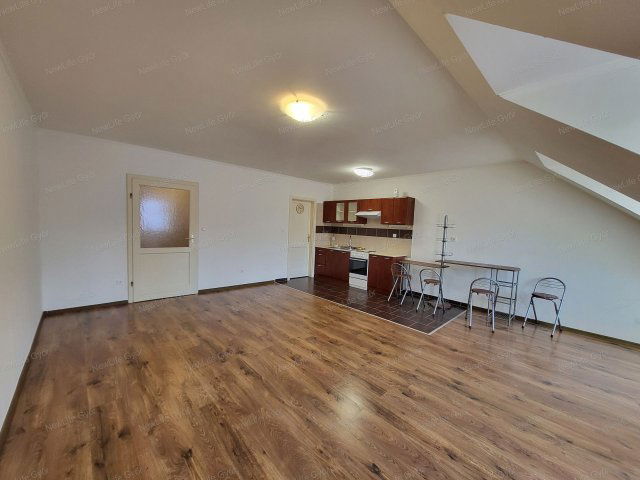 Eladó téglalakás, Győrött 69.9 M Ft, 2 szobás