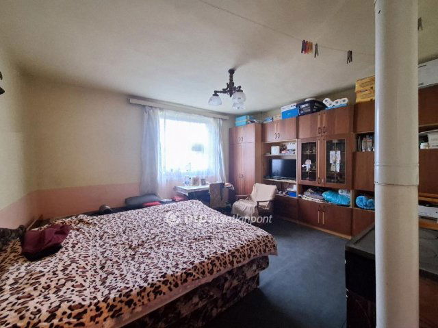 Eladó családi ház, Sárrétudvarin 8.5 M Ft, 2 szobás