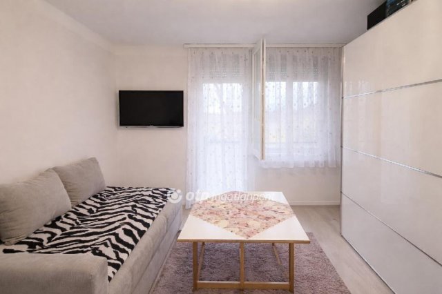 Eladó panellakás, Budapesten, XX. kerületben 74.9 M Ft, 2 szobás