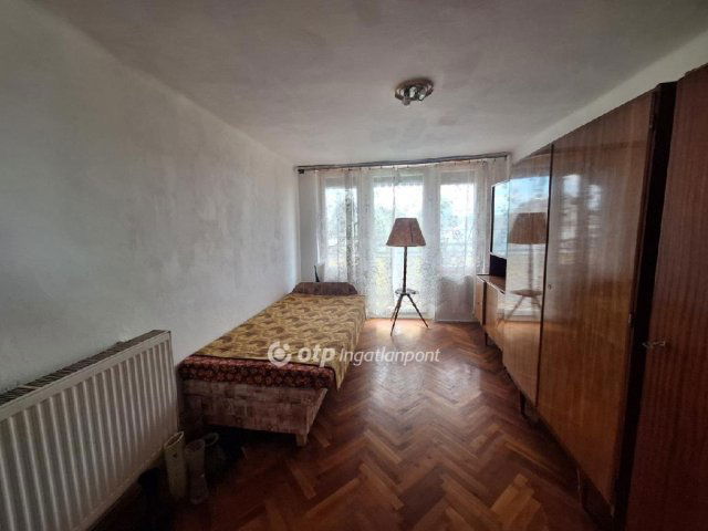 Eladó családi ház, Túrkevén 32.5 M Ft, 3 szobás