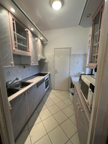 Kiadó téglalakás, albérlet, Győrött 300 E Ft / hó, 3 szobás