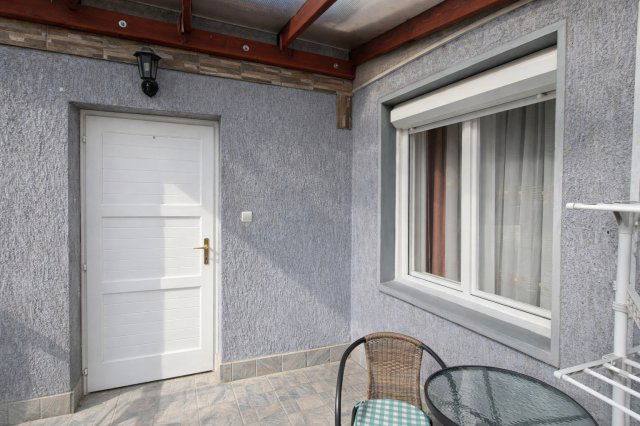 Eladó családi ház, Dombóváron 32.5 M Ft, 2 szobás