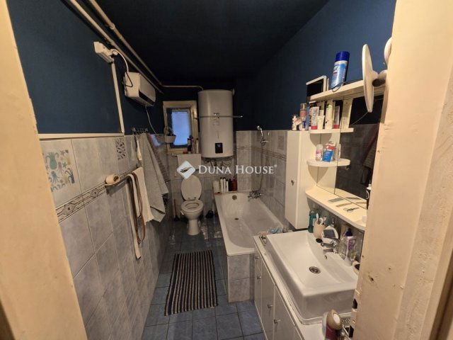 Eladó családi ház, Gödön 84.9 M Ft, 3 szobás