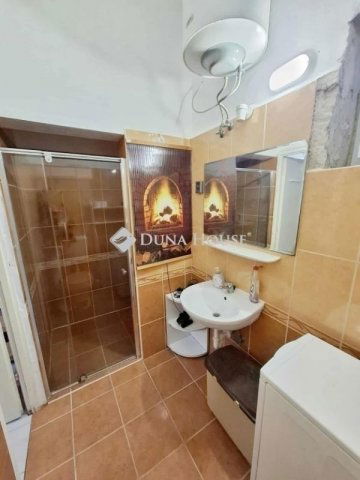 Eladó téglalakás, Budapesten, IV. kerületben 37.5 M Ft, 1 szobás