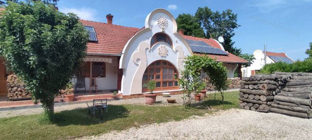 Eladó hotel, Somogyszentpálon 242.4 M Ft, 24 szobás