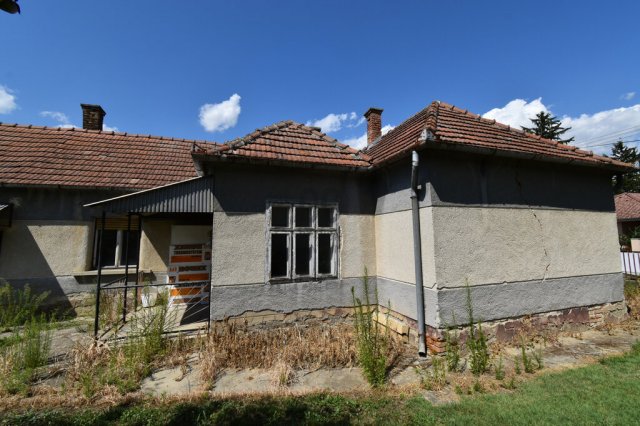 Eladó családi ház, Pacsán 12 M Ft, 3 szobás