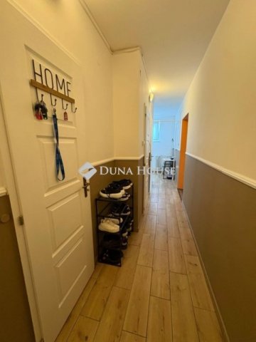 Eladó panellakás, Debrecenben 58 M Ft, 3 szobás