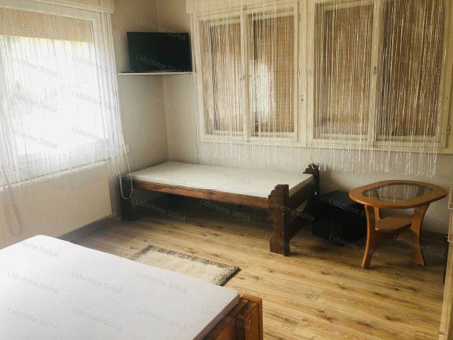 Eladó hotel, Siófokon 89.99 M Ft / költözzbe.hu