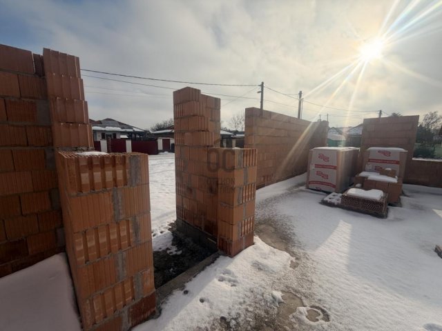 Eladó ikerház, Ráckevén 99 M Ft, 4 szobás