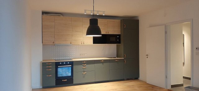 Kiadó téglalakás, albérlet, Győrött 270 E Ft / hó, 3 szobás