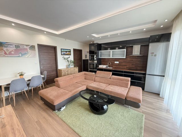 Kiadó téglalakás, albérlet, Pakson 250 E Ft / hó, 2 szobás