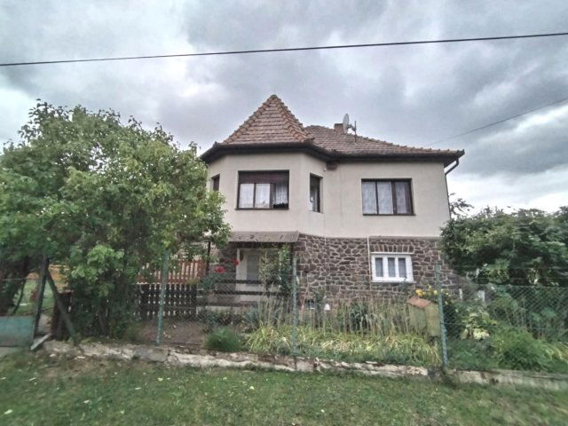 Eladó családi ház, Bátonyterenyén 36.9 M Ft, 5 szobás