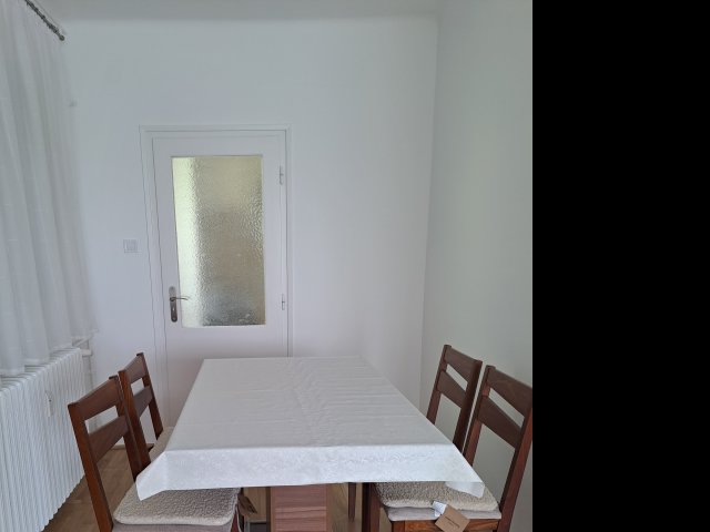 Kiadó téglalakás, albérlet, Pécsett, Kodály Zoltán utcában