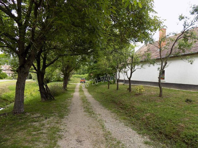 Eladó családi ház, Bakonyszücsön 49.9 M Ft, 2 szobás