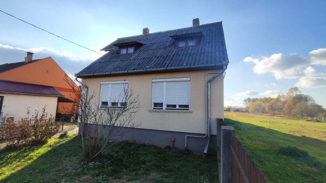 Eladó családi ház, Ópályin 31.5 M Ft, 4 szobás