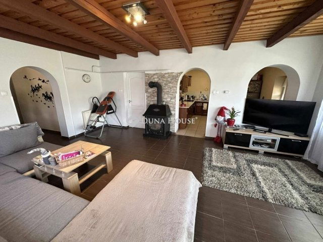 Eladó családi ház, Hernádon 87 M Ft, 5 szobás