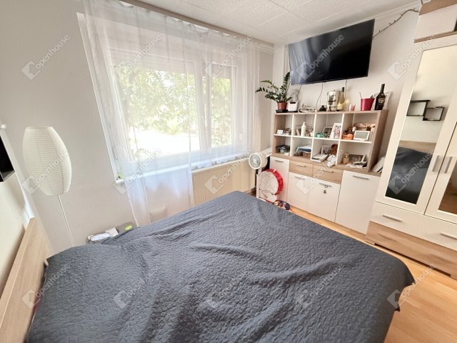 Eladó panellakás, Miskolcon 35.9 M Ft, 3 szobás