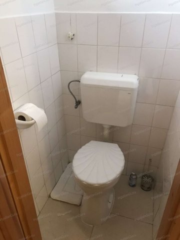 Kiadó családi ház, albérlet, Kecskeméten 300 E Ft / hó