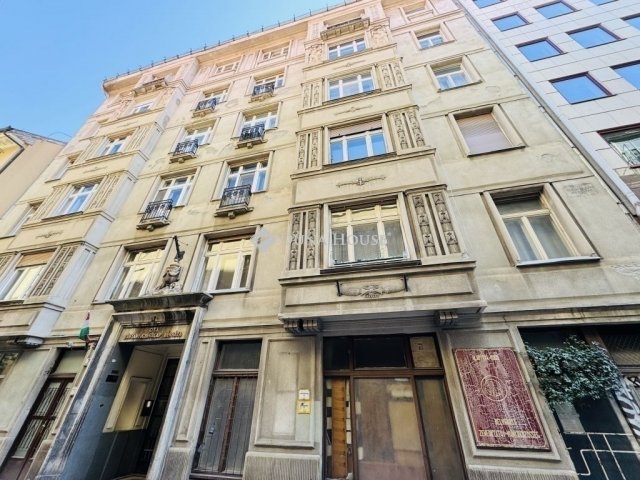 Eladó téglalakás, Budapesten, V. kerületben 119 M Ft, 3 szobás