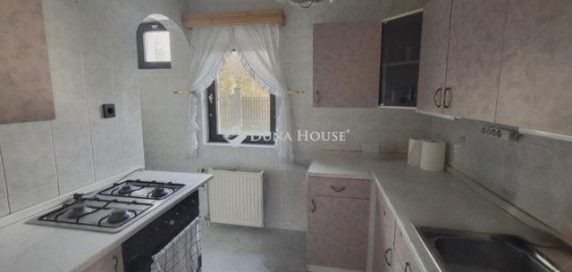 Eladó családi ház, Mogyoródon 98 M Ft, 5 szobás