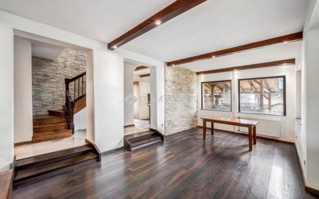 Eladó családi ház, Budaörsön 235 M Ft, 4 szobás