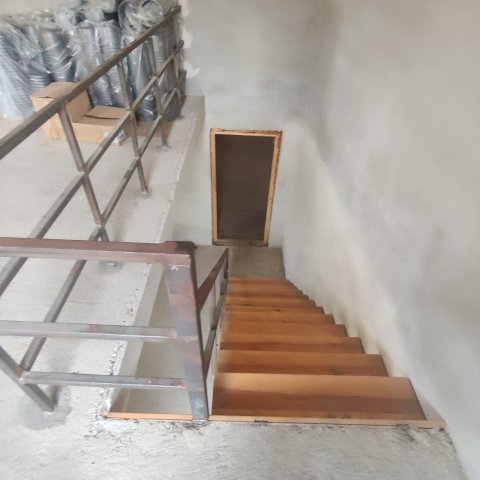 Kiadó ipari ingatlan, Szombathelyen 350 E Ft / hó, 1 szobás