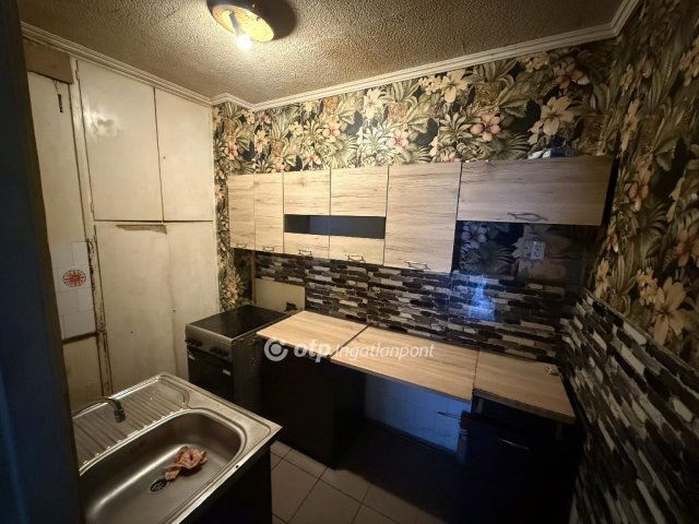 Eladó panellakás, Budapesten, XV. kerületben 55 M Ft, 2 szobás