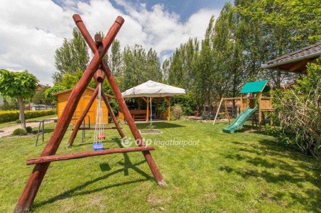 Eladó hotel, Balatonfenyvesen 369 M Ft / költözzbe.hu