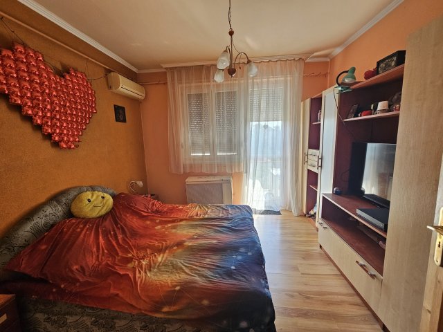 Eladó téglalakás, Pápán 36 M Ft, 2+1 szobás