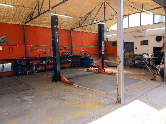 Eladó családi ház, Mosonszentmiklóson 78 M Ft, 5 szobás