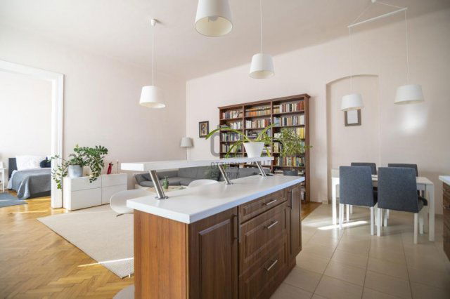 Eladó téglalakás, Budapesten, IX. kerületben 127 M Ft, 3 szobás