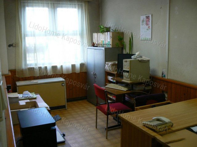 Eladó ipari ingatlan, Kaposváron 60 M Ft, 9 szobás