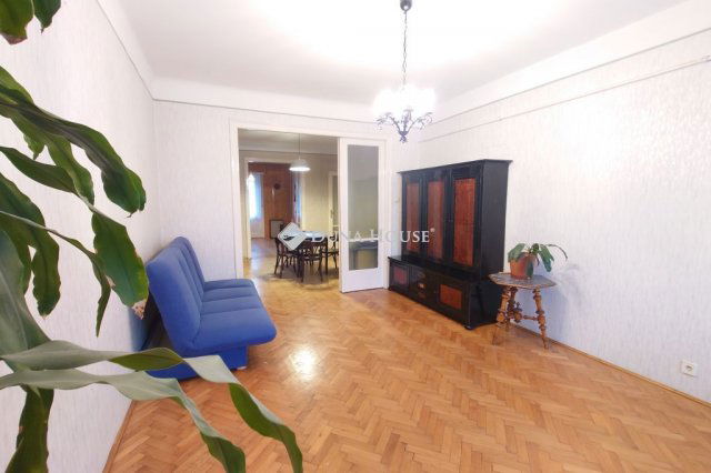 Eladó téglalakás, Budapesten, XII. kerületben, Németvölgyi úton