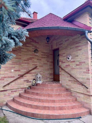 Eladó családi ház, Győrött 149.99 M Ft, 3 szobás