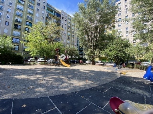 Eladó panellakás, Budapesten, IV. kerületben 82 M Ft, 3 szobás