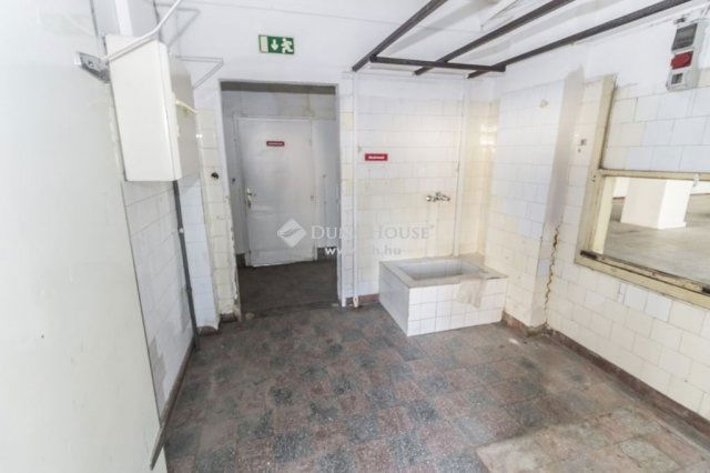 Kiadó üzlethelyiség, Szombathelyen 569 E Ft / hó