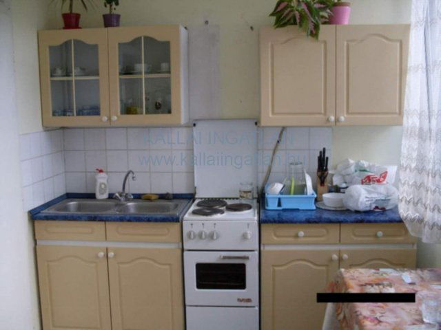 Eladó panellakás, Nyíregyházán 37.5 M Ft, 2 szobás