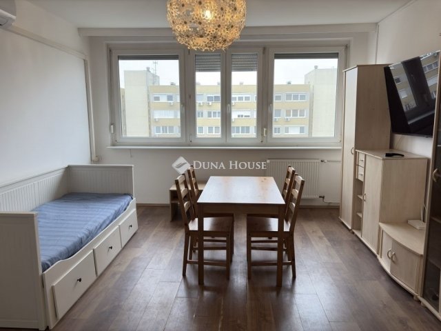 Eladó panellakás, Budapesten, XIV. kerületben 61.5 M Ft, 2 szobás