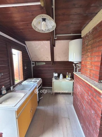 Eladó nyaraló, Gyomaendrődön 36.5 M Ft, 1+2 szobás