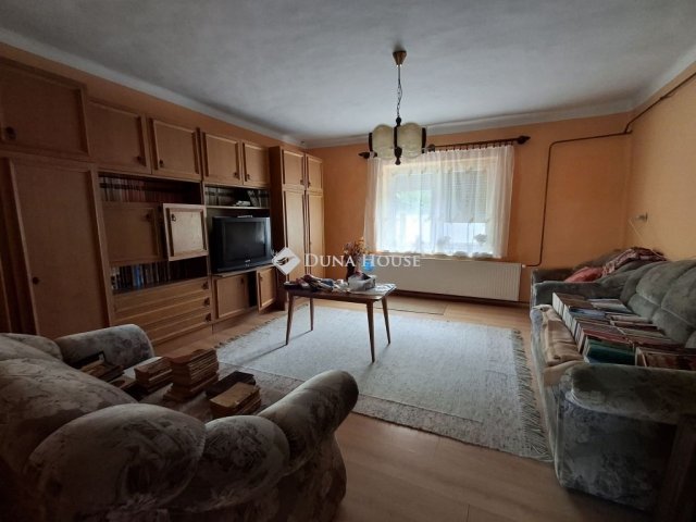 Eladó családi ház, Füzesgyarmaton 23.5 M Ft, 3 szobás
