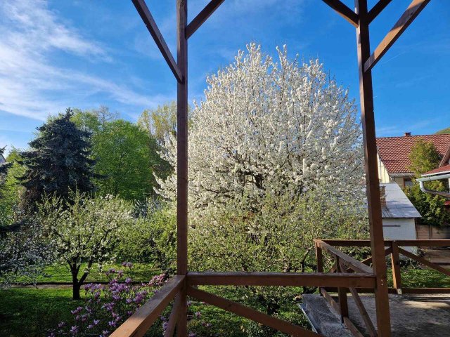 Eladó családi ház, Pilisszentkereszten 149.9 M Ft, 7 szobás