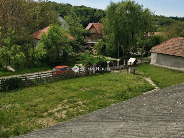 Eladó telek, Kesztölcön 11 M Ft / költözzbe.hu