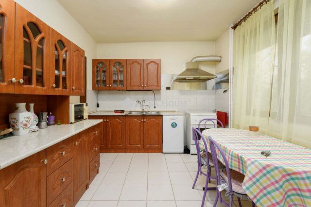 Eladó családi ház, Kimlén 69.9 M Ft, 4 szobás