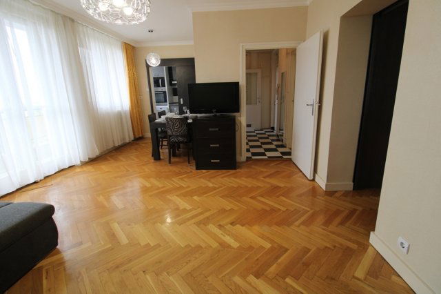 Kiadó téglalakás, albérlet, Pécsett, Kodály Zoltán utcában